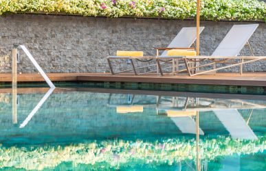 Plunge Pools for Small Rhode Island Backyards
