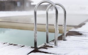 beautiful-winter-snow-near-pool